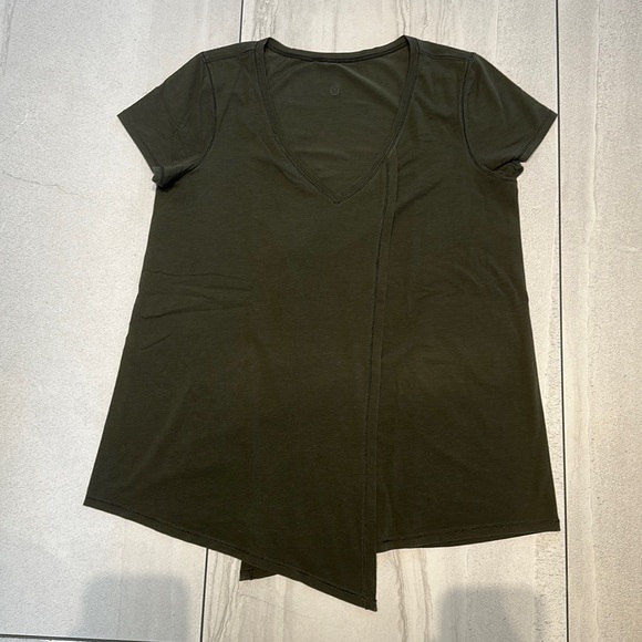 lululemon athletica Tops - Lululemon Short Sleeve Top